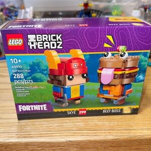New Sealed LEGO Fortnite 40910 Beef Boss & Skye Brickheadz VIP Insiders Set NIB!